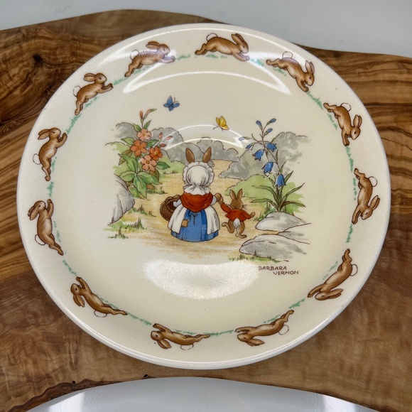 Bunnykins Vintage Royal Doulton 4 Pc. Dish Set ~ Bone China ~ England - Picture 8 of 16